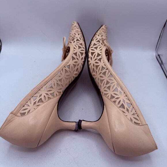 ✨ Stuart Weitzman “Kokomo” Mimosa Kid Leather Cutout Kitten Heels – Size 7.5 – - Picture 7 of 10